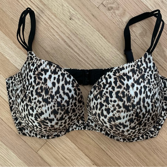 Victoria’s Secret Leopard Print Bra - Picture 1 of 2